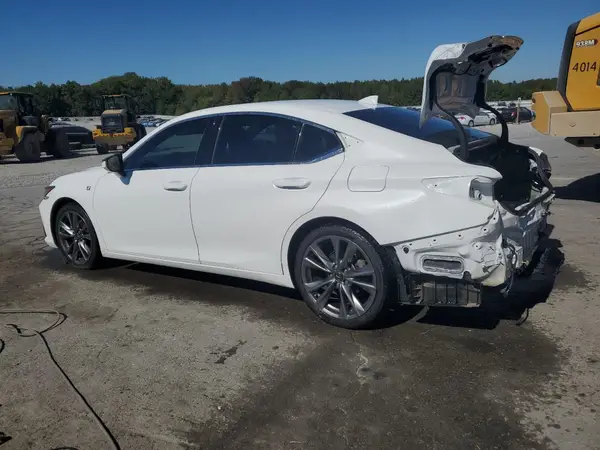 58ABZ1B17KU004122 2019 LEXUS ES - Image 2