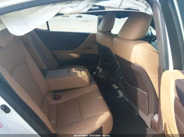 58ABZ1B17KU004525 2019 LEXUS ES - Image 8