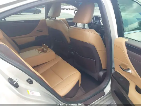 58ABZ1B17KU010020 2019 LEXUS ES - Image 8