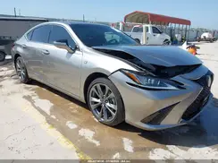 58ABZ1B17KU011569 2019 LEXUS ES