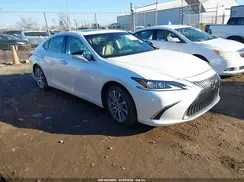 58ABZ1B17KU016612 2019 LEXUS ES