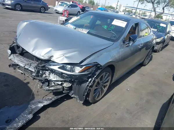 58ABZ1B17KU020644 2019 LEXUS ES - Image 2