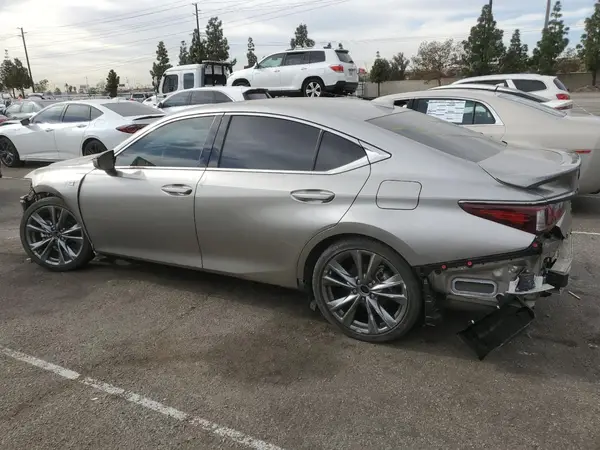 58ABZ1B17KU023060 2019 LEXUS ES - Image 2