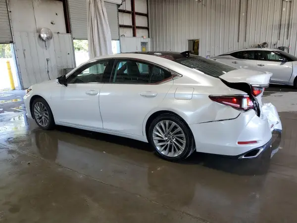 58ABZ1B17KU023480 2019 LEXUS ES - Image 2