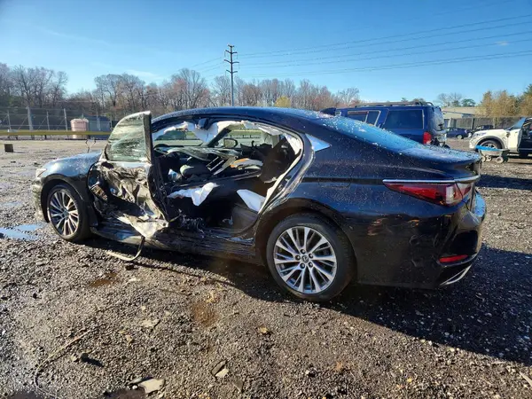 58ABZ1B17KU025536 2019 LEXUS ES - Image 2