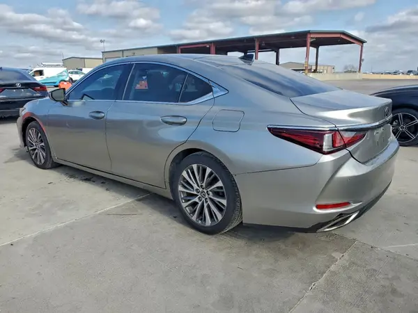 58ABZ1B17KU026122 2019 LEXUS ES - Image 2
