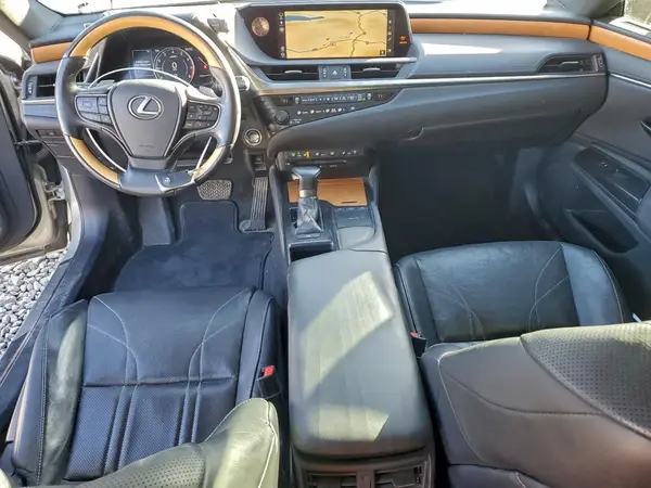 58ABZ1B17KU027884 2019 LEXUS ES - Image 8