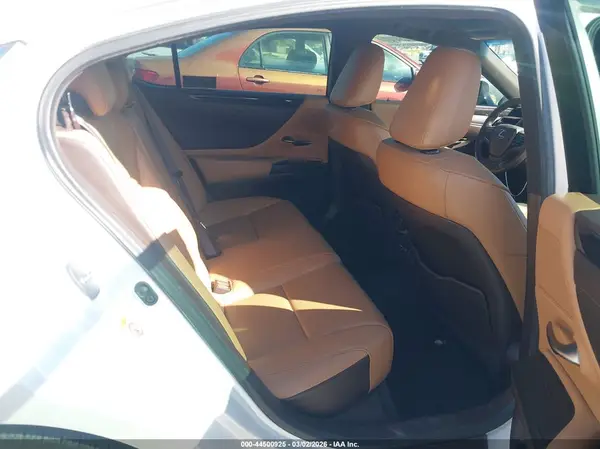 58ABZ1B17KU028209 2019 LEXUS ES - Image 8