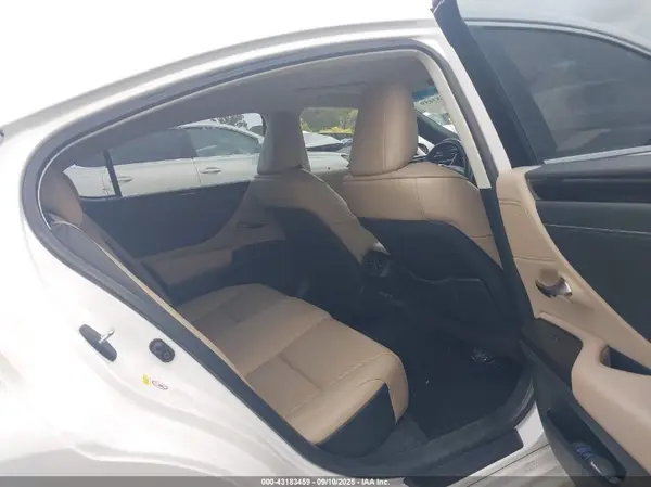 58ABZ1B17KU028467 2019 LEXUS ES - Image 8