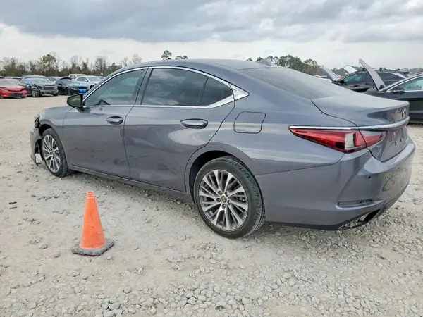 58ABZ1B17KU034656 2019 LEXUS ES - Image 2
