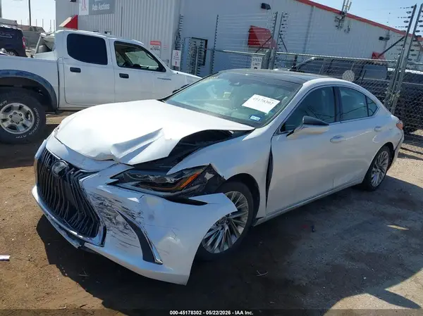 58ABZ1B17KU036827 2019 LEXUS ES - Image 2