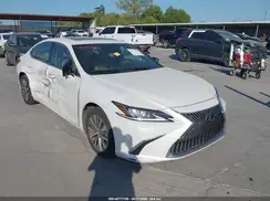 58ABZ1B18KU008681 2019 LEXUS ES