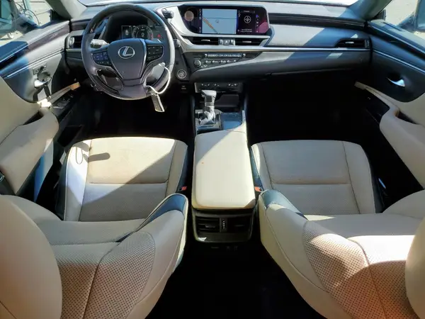 58ABZ1B18KU011502 2019 LEXUS ES - Image 8