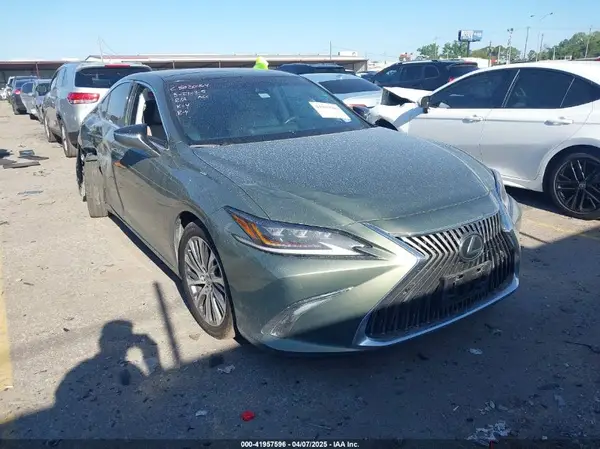 58ABZ1B18KU016098 2019 LEXUS ES - Image 1
