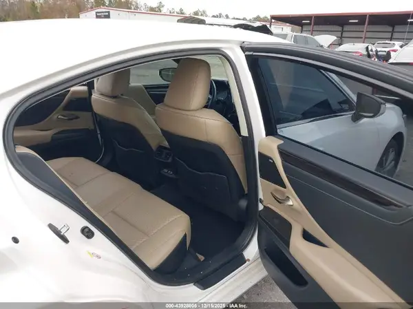 58ABZ1B18KU017199 2019 LEXUS ES - Image 8