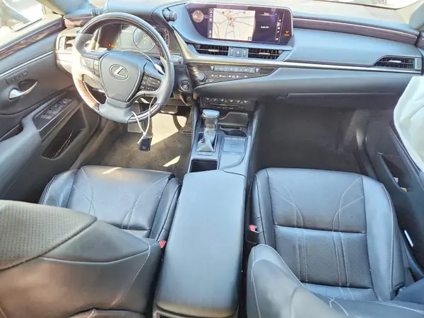 58ABZ1B18KU017719 2019 LEXUS ES - Image 8