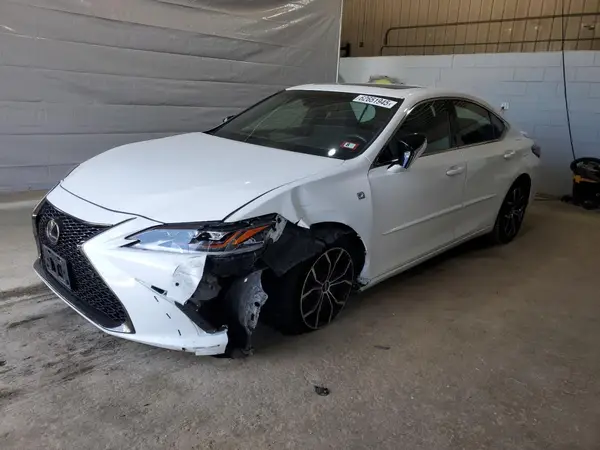 58ABZ1B18KU023780 2019 LEXUS ES - Image 1