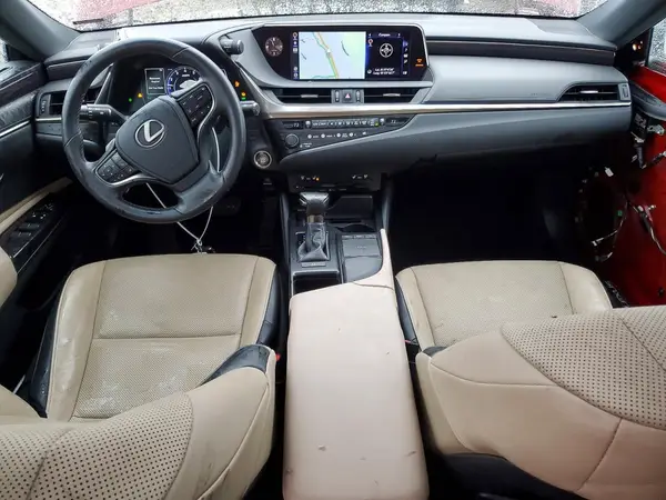 58ABZ1B18KU024802 2019 LEXUS ES - Image 8