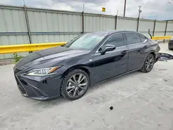 58ABZ1B18KU025139 2019 LEXUS ES