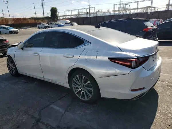 58ABZ1B18KU028591 2019 LEXUS ES - Image 2
