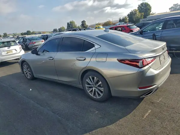 58ABZ1B18KU029305 2019 LEXUS ES - Image 2