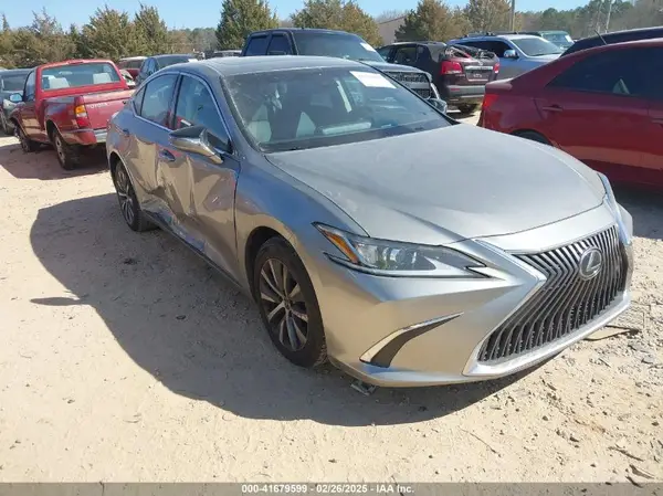 58ABZ1B18KU030809 2019 LEXUS ES - Image 1