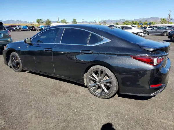 58ABZ1B18KU032057 2019 LEXUS ES - Image 2