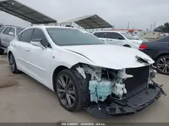 58ABZ1B18KU033189 2019 LEXUS ES