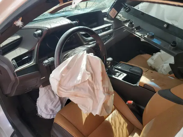 58ABZ1B18KU036299 2019 LEXUS ES - Image 8