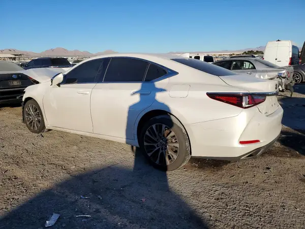 58ABZ1B18KU037128 2019 LEXUS ES - Image 2