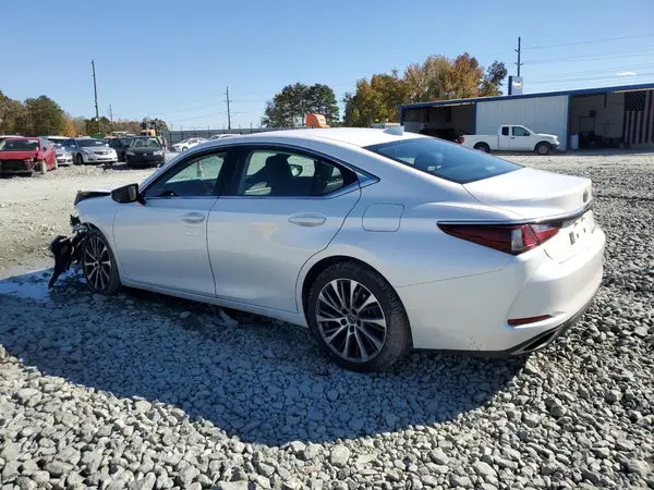 58ABZ1B18KU038585 2019 LEXUS ES - Image 2