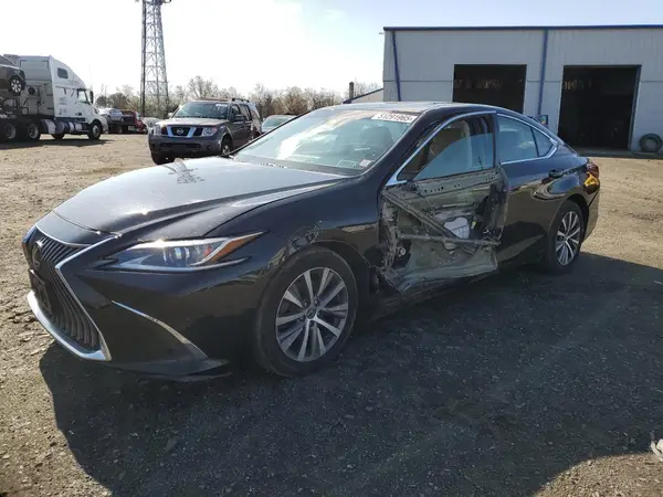 58ABZ1B18KU043267 2019 LEXUS ES - Image 1