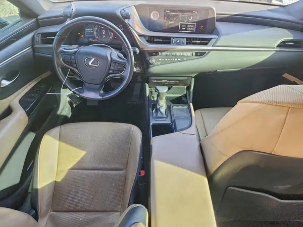 58ABZ1B18KU045665 2019 LEXUS ES - Image 8