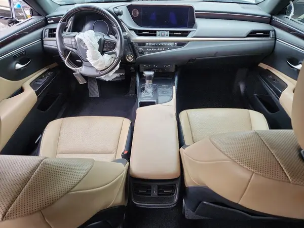 58ABZ1B18KU046833 2019 LEXUS ES - Image 8
