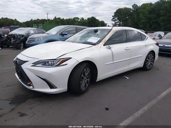 58ABZ1B19KU002873 2019 LEXUS ES - Image 2
