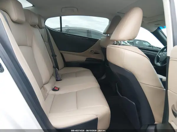 58ABZ1B19KU002873 2019 LEXUS ES - Image 8