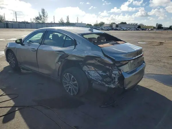 58ABZ1B19KU010780 2019 LEXUS ES - Image 2