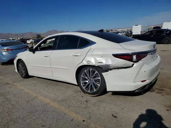 58ABZ1B19KU010908 2019 LEXUS ES - Image 2