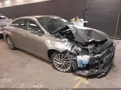 58ABZ1B19KU015879 2019 LEXUS ES