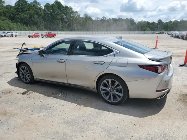 58ABZ1B19KU019267 2019 LEXUS ES - Image 2