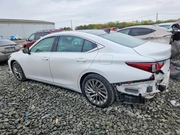 58ABZ1B19KU021200 2019 LEXUS ES - Image 2