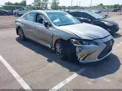 58ABZ1B19KU030320 2019 LEXUS ES