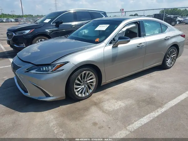 58ABZ1B19KU030320 2019 LEXUS ES - Image 2