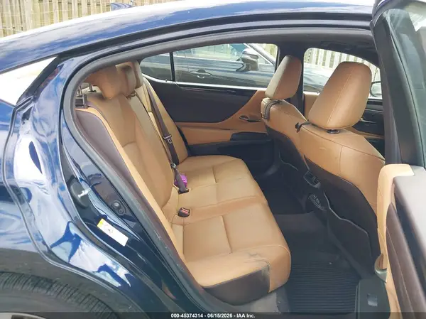 58ABZ1B19KU038286 2019 LEXUS ES - Image 8