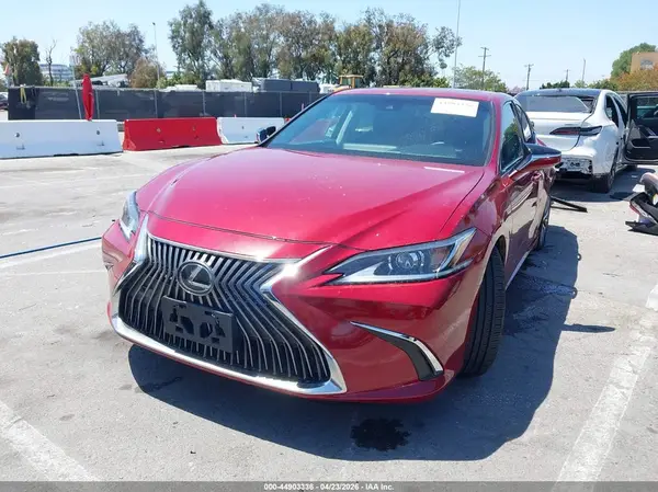 58ABZ1B19KU046758 2019 LEXUS ES - Image 2