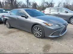 58ABZ1B19KU050972 2019 LEXUS ES