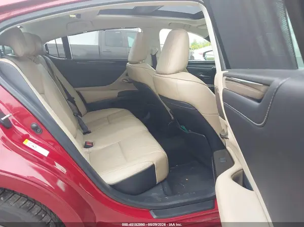 58ABZ1B1XKU001537 2019 LEXUS ES - Image 8