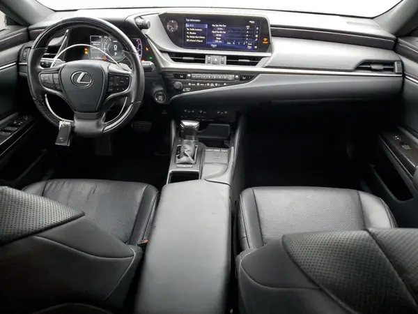 58ABZ1B1XKU002736 2019 LEXUS ES - Image 8
