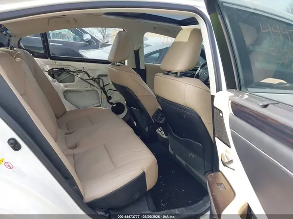58ABZ1B1XKU006205 2019 LEXUS ES - Image 8