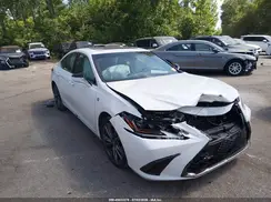 58ABZ1B1XKU006222 2019 LEXUS ES